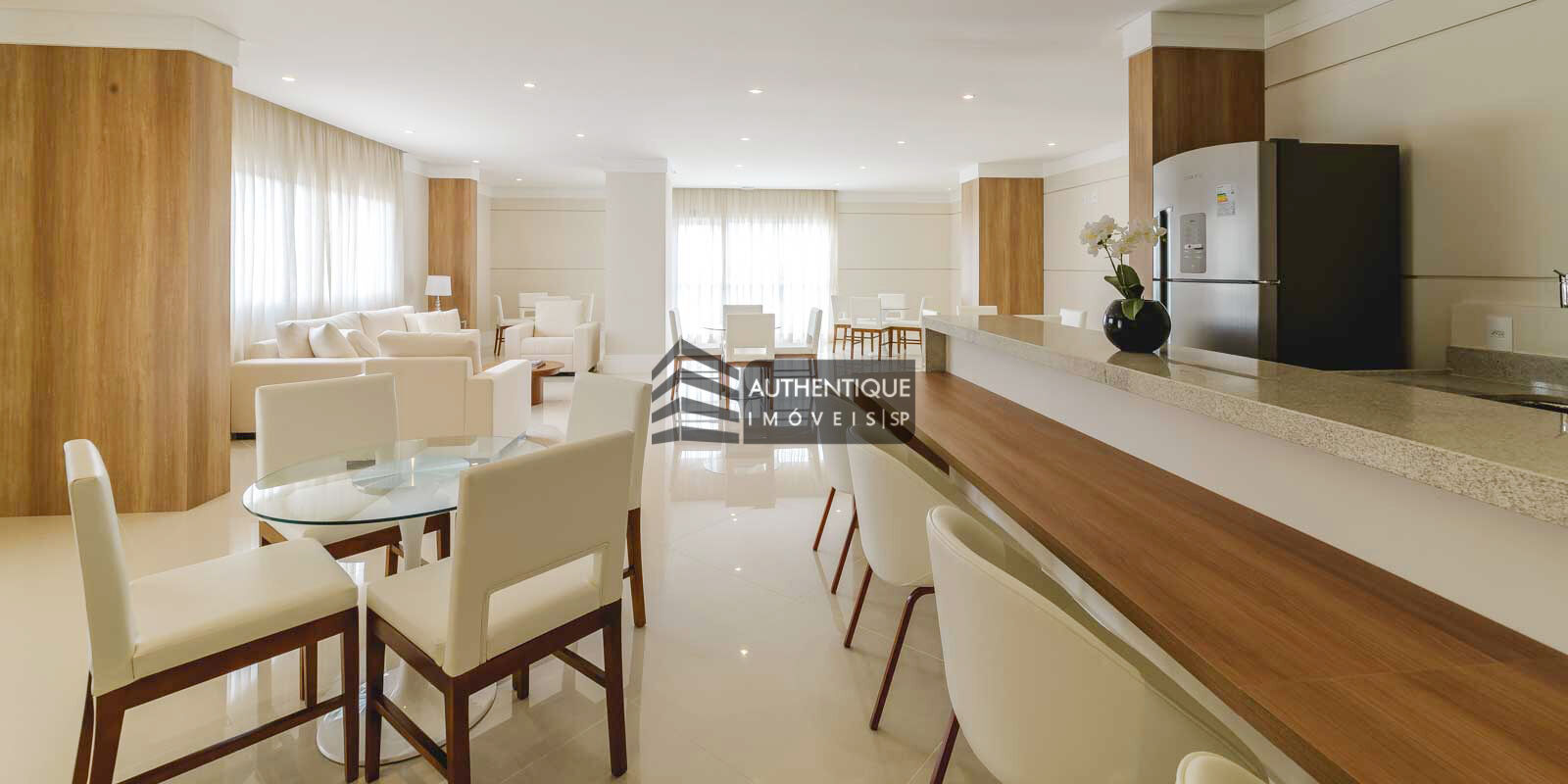 Apartamento à venda com 2 quartos, 78m² - Foto 31