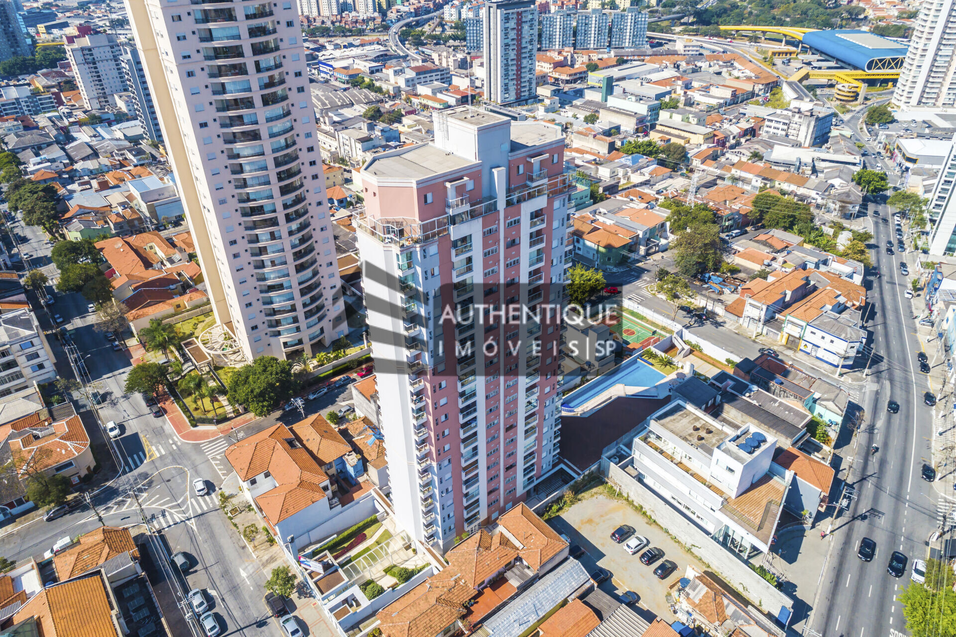 Apartamento à venda com 2 quartos, 69m² - Foto 21