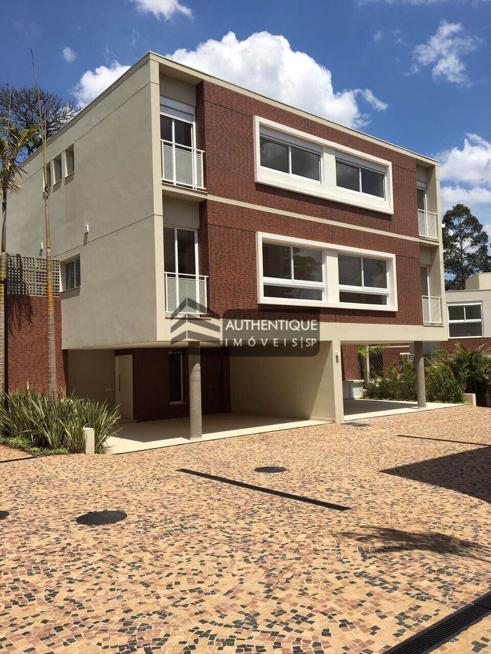 Casa de Condomínio à venda com 4 quartos, 300m² - Foto 11