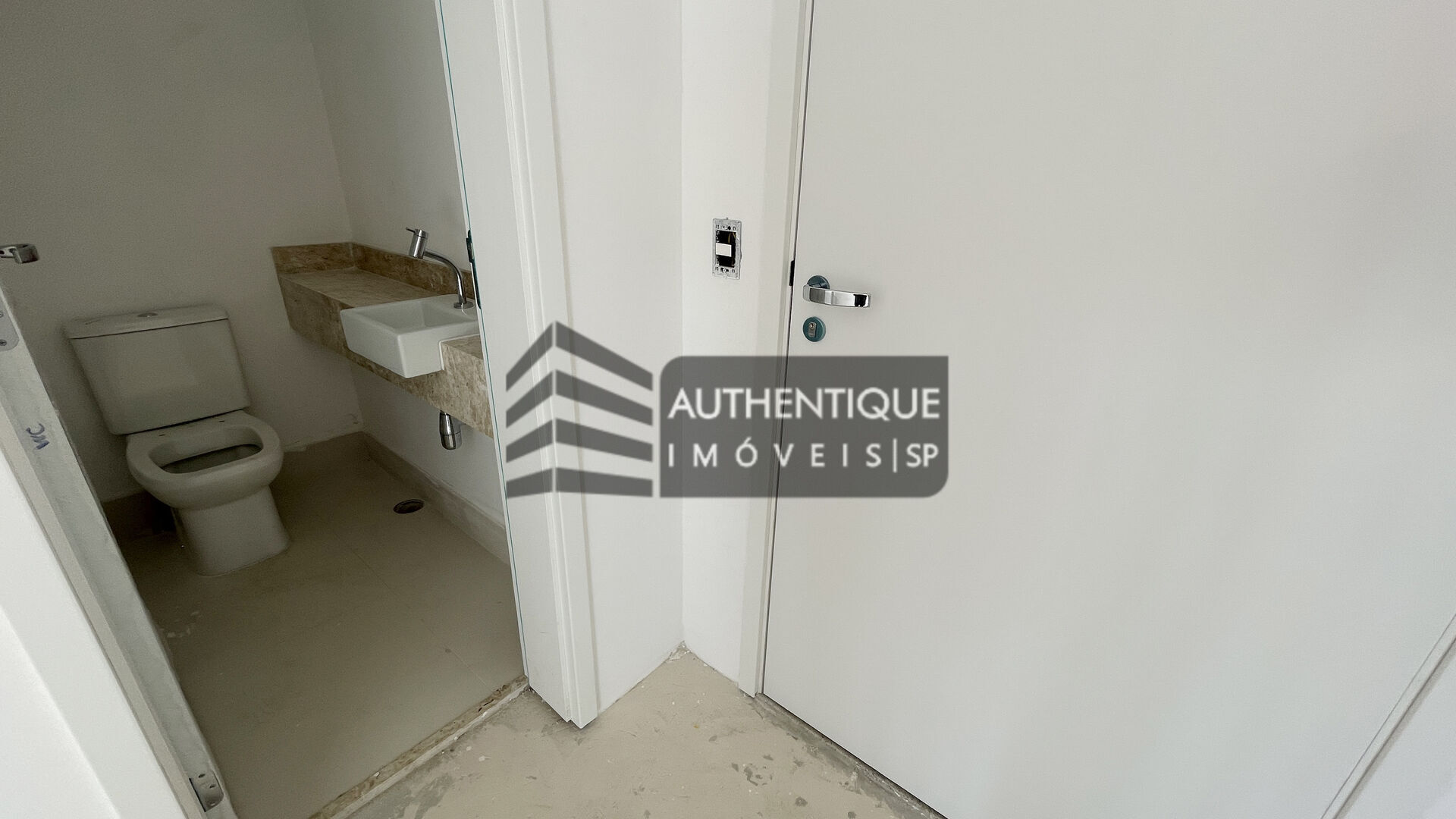 Apartamento à venda com 4 quartos, 230m² - Foto 18