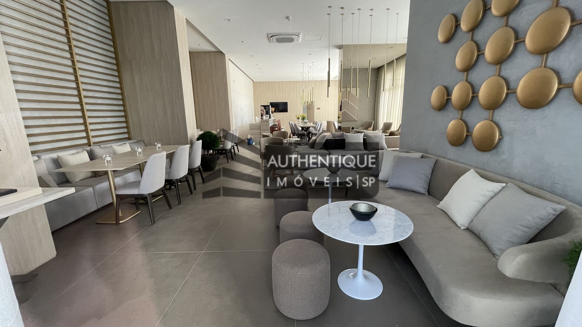 Apartamento à venda com 4 quartos, 230m² - Foto 46