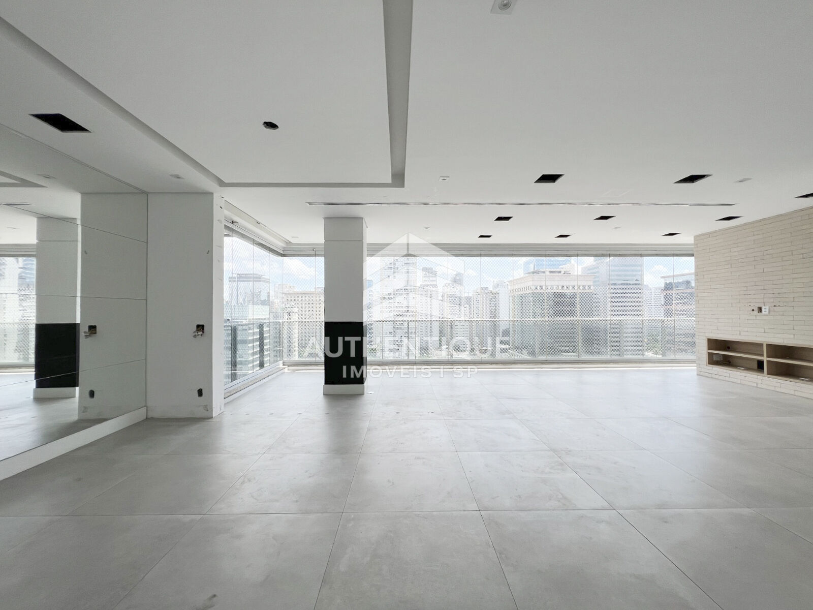 Apartamento, 3 quartos, 181 m² - Foto 1
