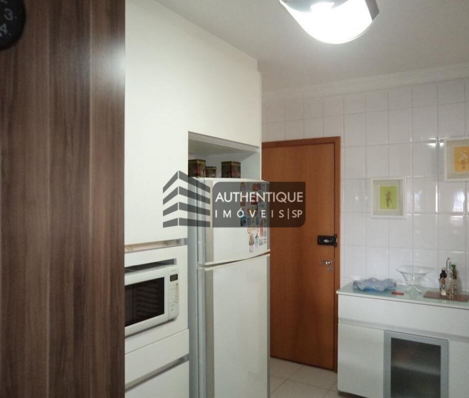 Apartamento à venda com 3 quartos, 110m² - Foto 17