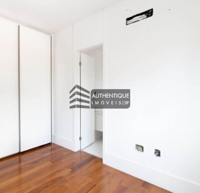 Apartamento à venda com 3 quartos, 181m² - Foto 17