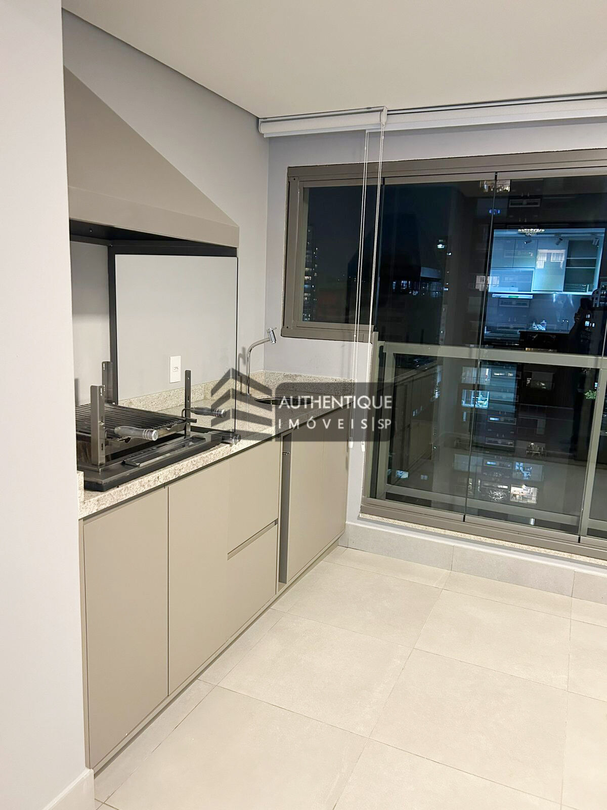 Apartamento à venda com 2 quartos, 65m² - Foto 3