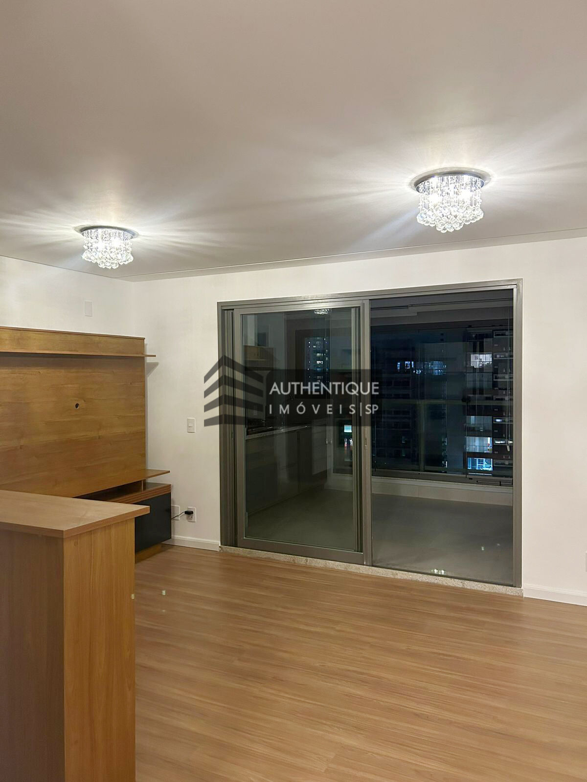 Apartamento à venda com 2 quartos, 65m² - Foto 13