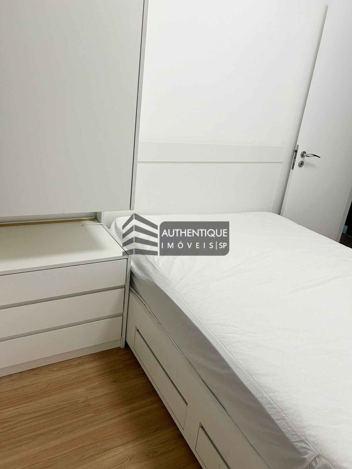 Apartamento à venda com 2 quartos, 65m² - Foto 16