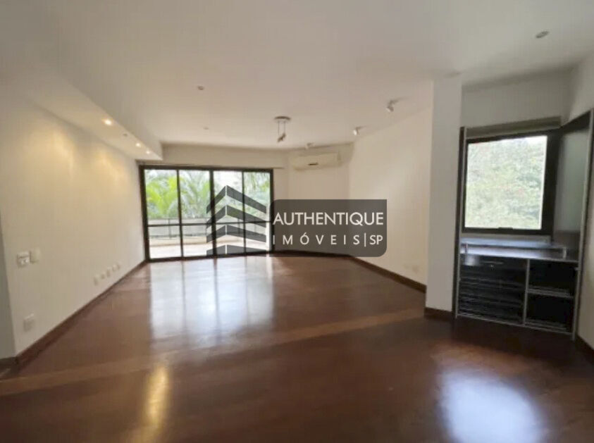 Apartamento à venda com 3 quartos, 197m² - Foto 2