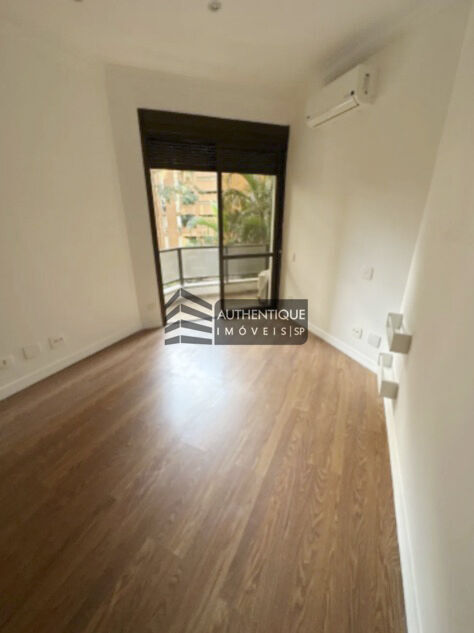 Apartamento à venda com 3 quartos, 197m² - Foto 11