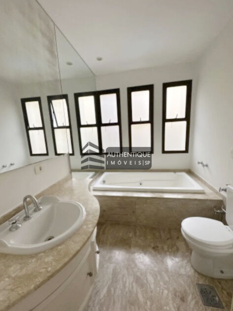 Apartamento à venda com 3 quartos, 197m² - Foto 13