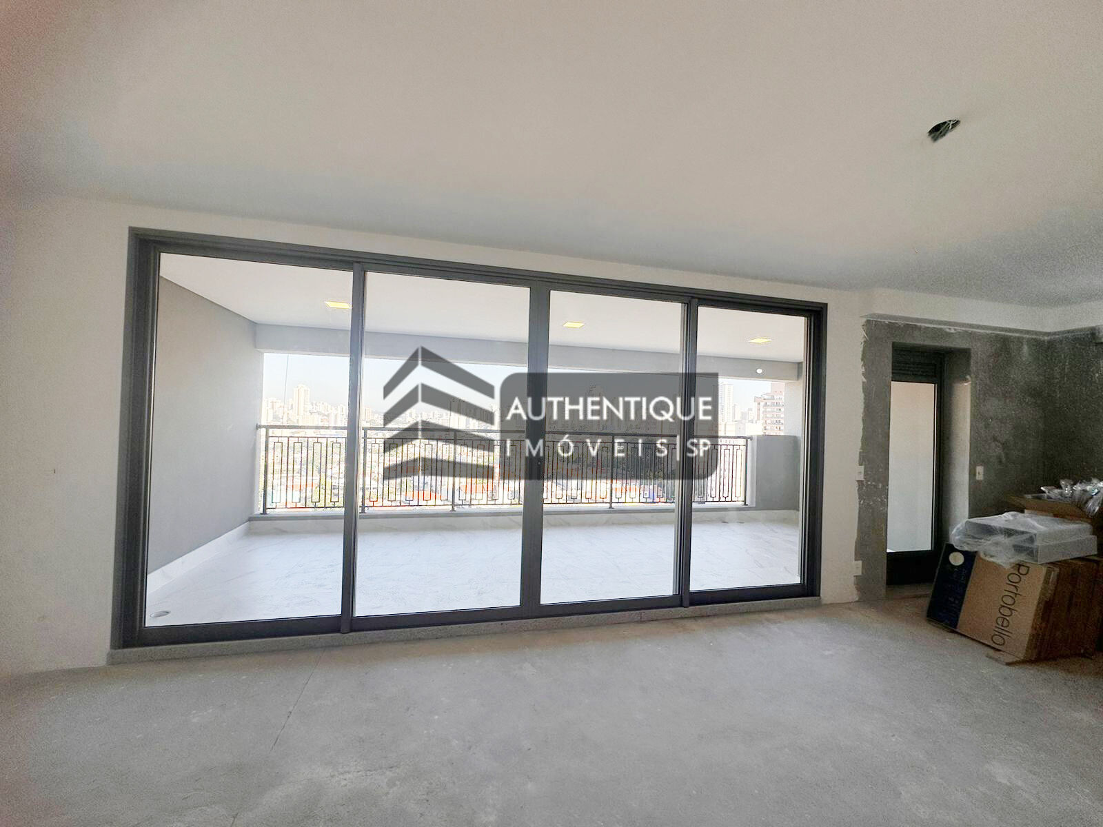 Apartamento à venda com 3 quartos, 123m² - Foto 2