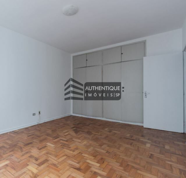 Apartamento à venda com 3 quartos, 218m² - Foto 18