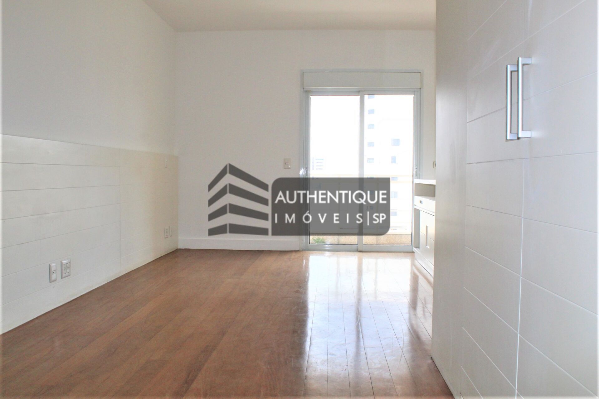 Apartamento à venda com 4 quartos, 275m² - Foto 13