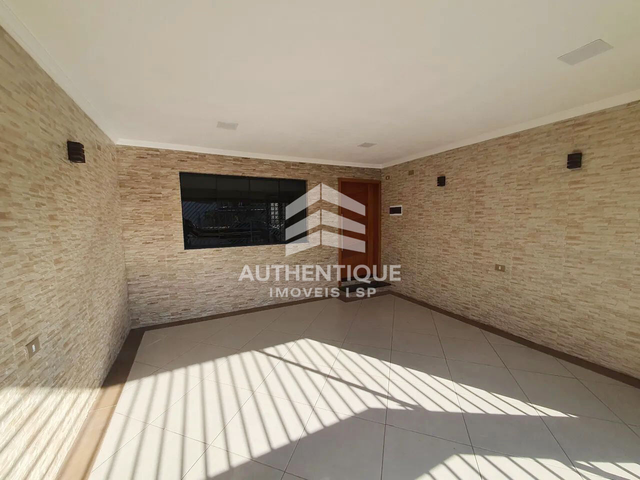 Casa, 3 quartos, 202 m² - Foto 2