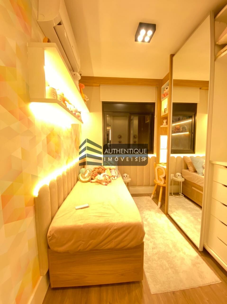 Apartamento à venda com 2 quartos, 76m² - Foto 33