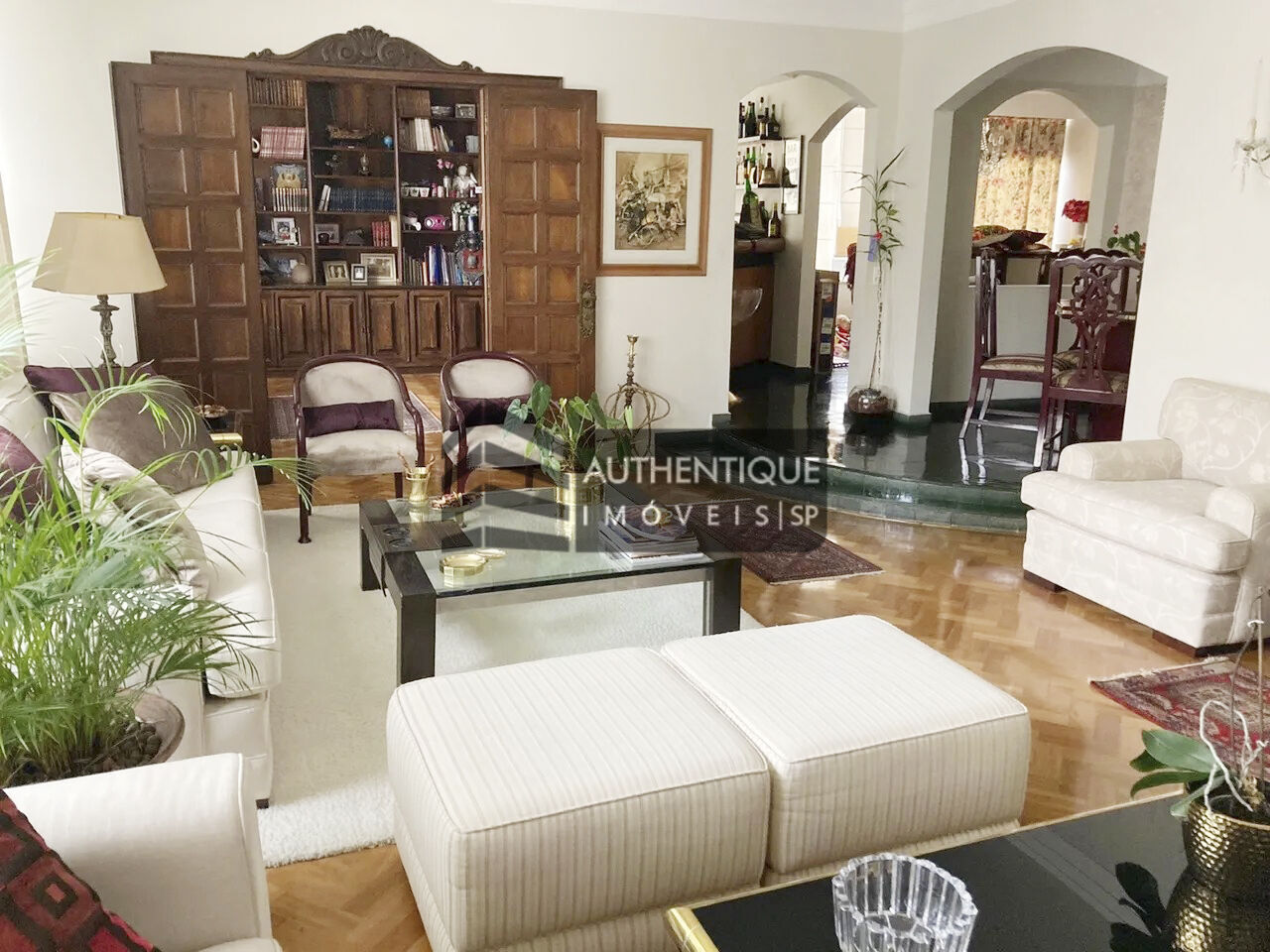 Apartamento à venda com 4 quartos, 275m² - Foto 4