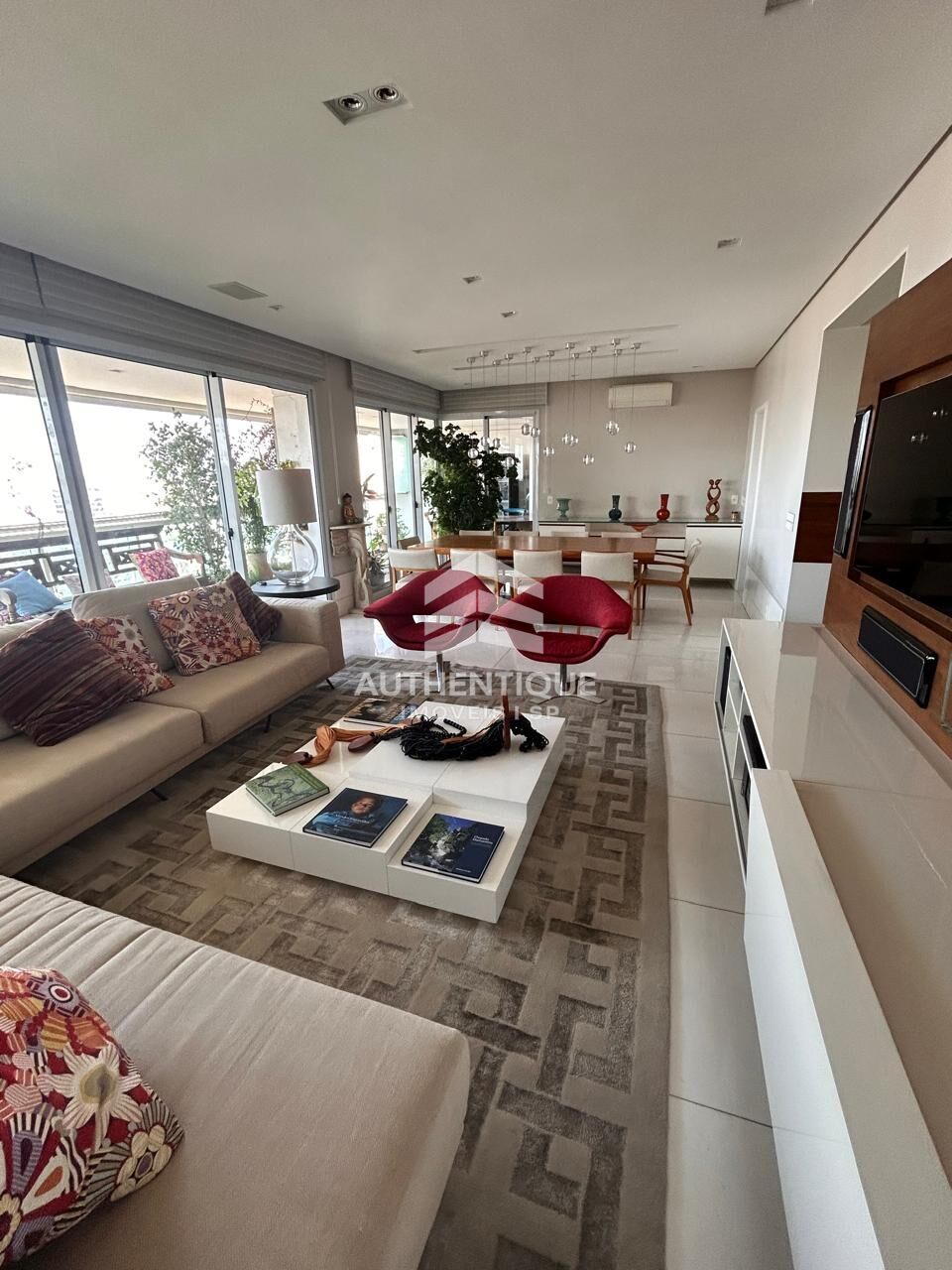 Apartamento, 4 quartos, 230 m² - Foto 1