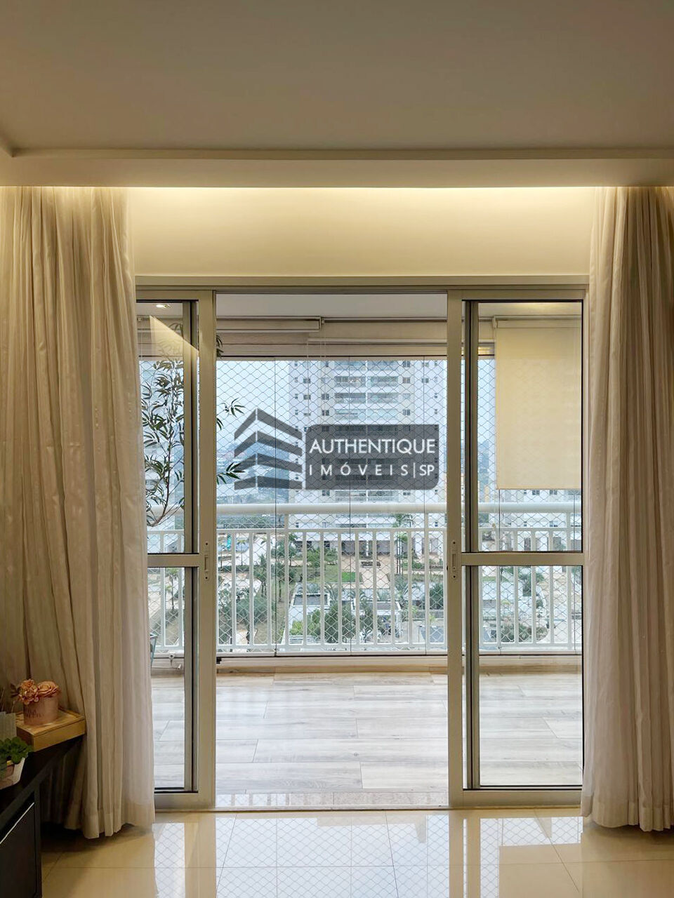 Apartamento à venda com 2 quartos, 91m² - Foto 4