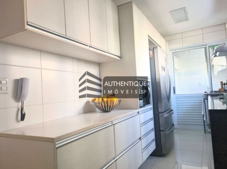 Apartamento à venda com 3 quartos, 135m² - Foto 19