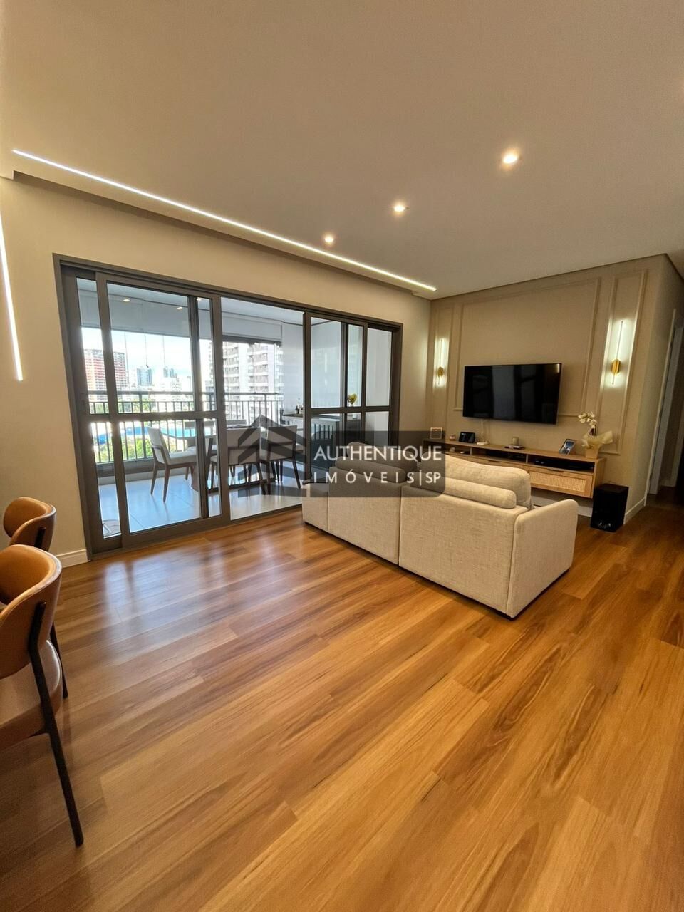 Apartamento à venda com 3 quartos, 90m² - Foto 2