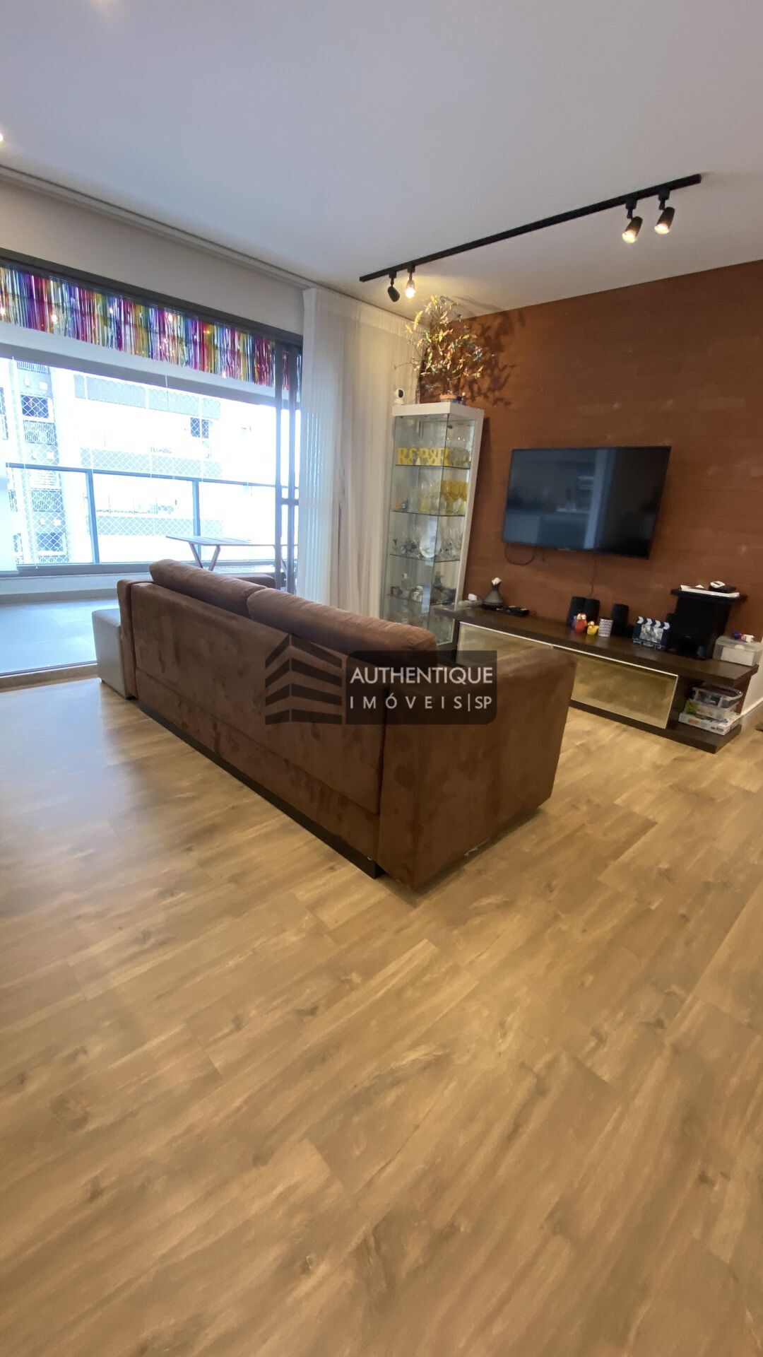 Apartamento à venda com 2 quartos, 125m² - Foto 2
