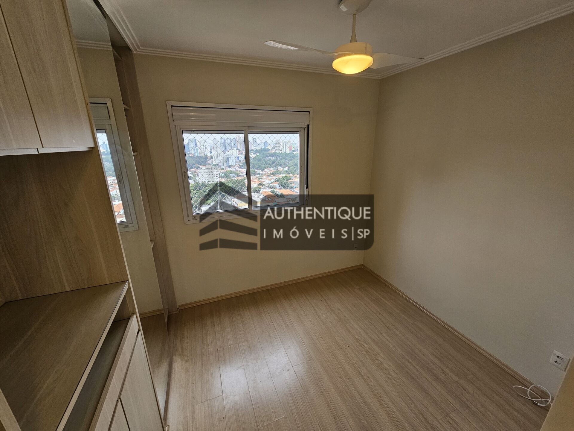 Apartamento à venda com 2 quartos, 75m² - Foto 13