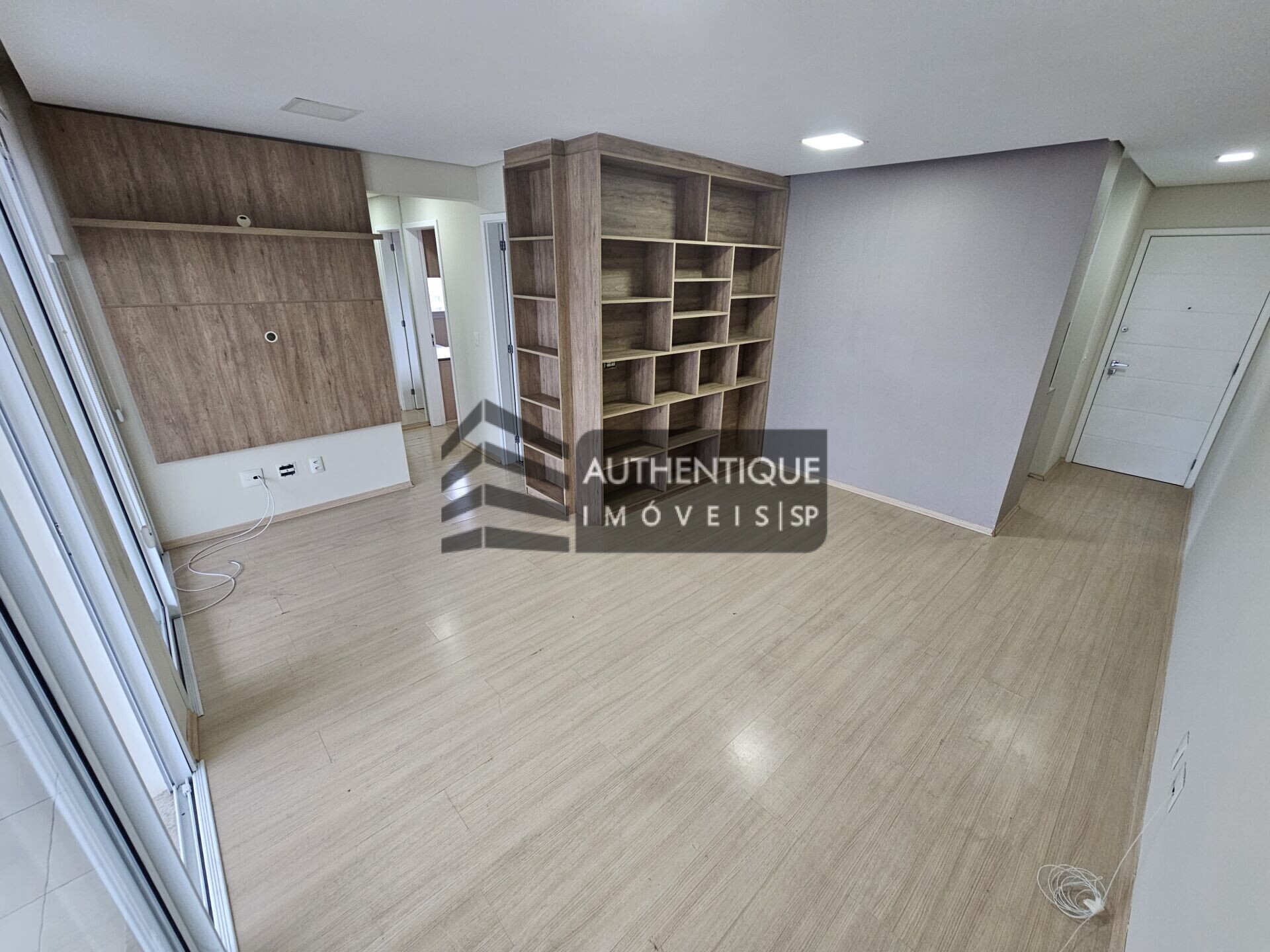 Apartamento à venda com 2 quartos, 75m² - Foto 5