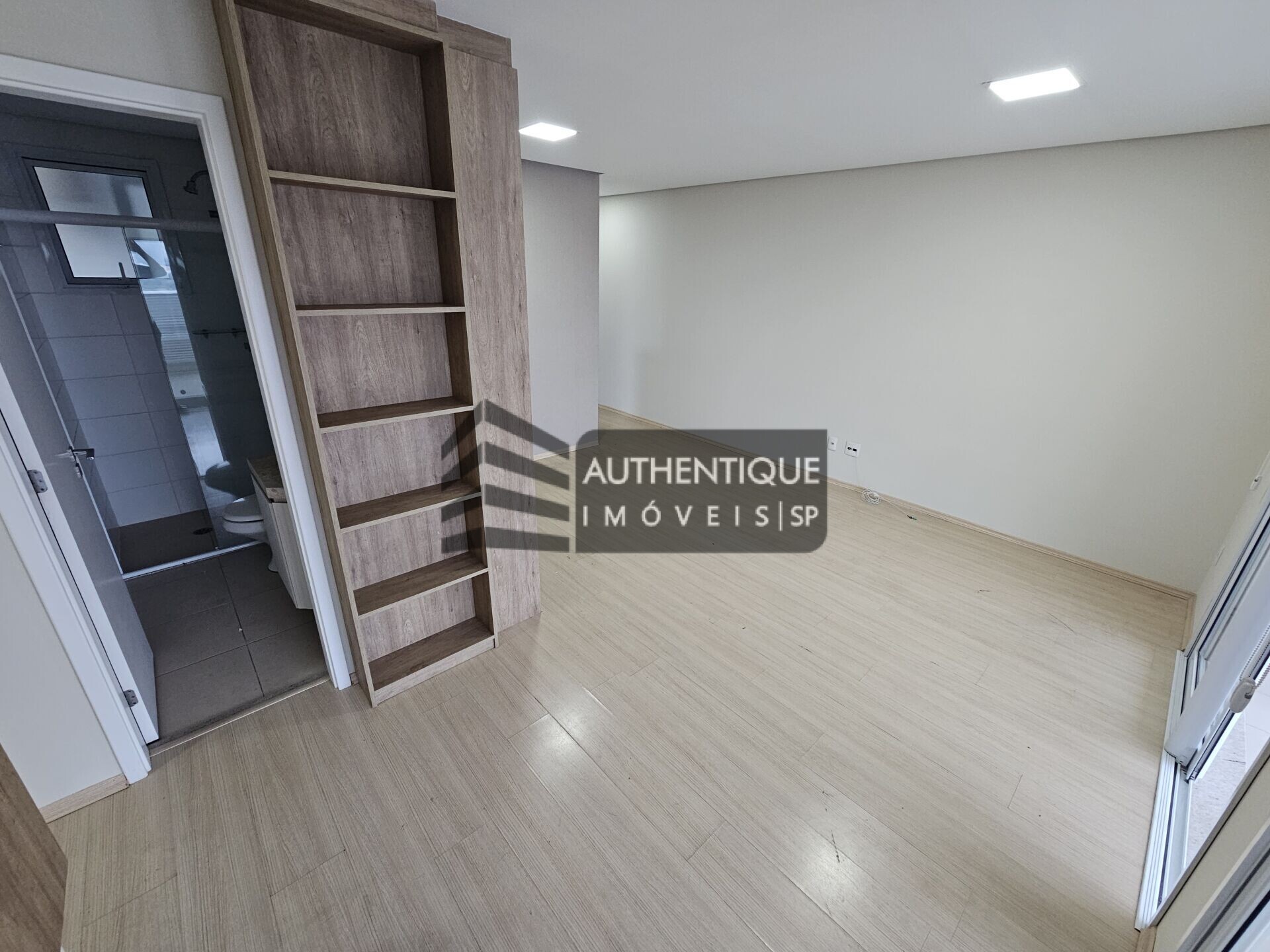 Apartamento à venda com 2 quartos, 75m² - Foto 10