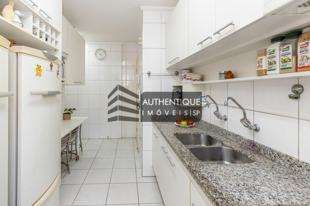 Apartamento à venda com 3 quartos, 137m² - Foto 33