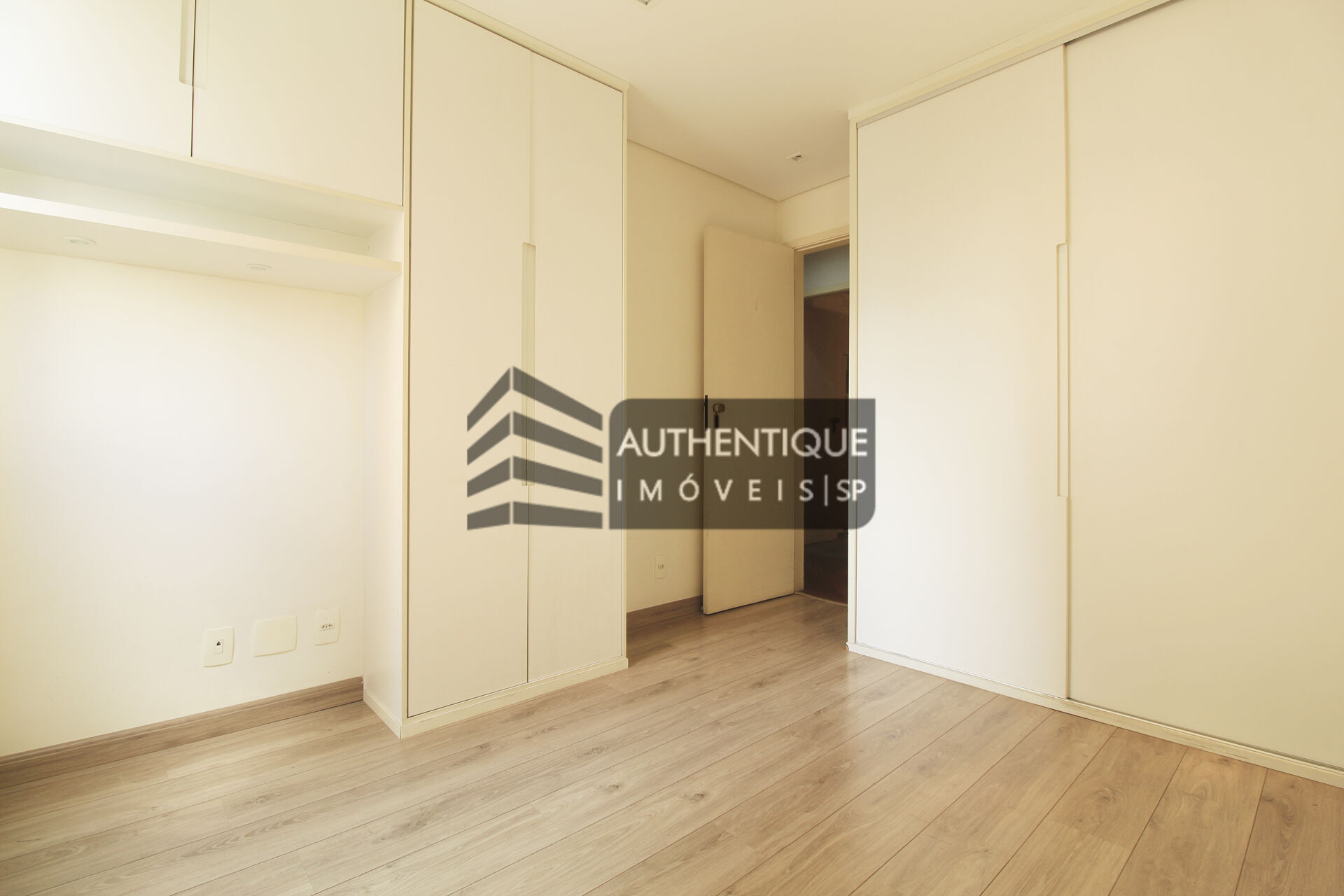 Apartamento à venda com 3 quartos, 106m² - Foto 27