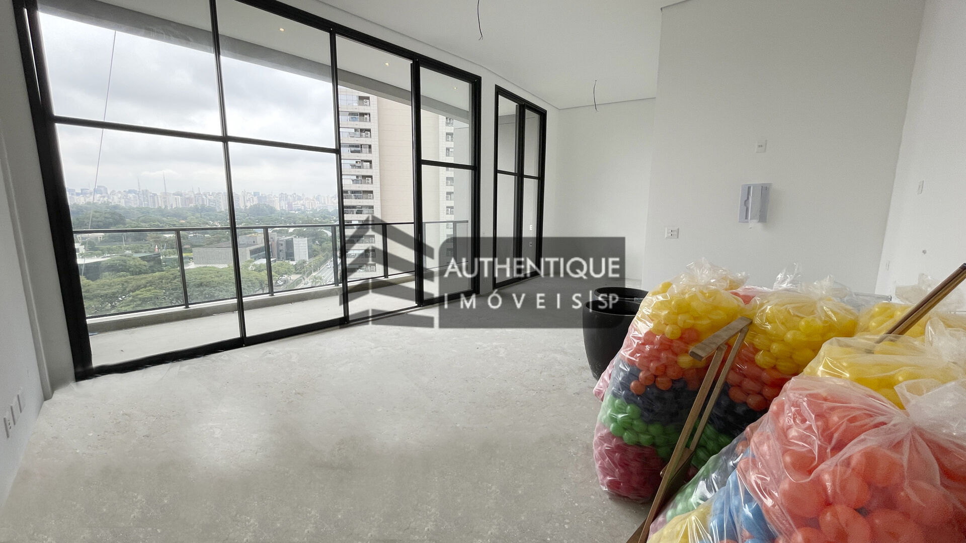 Apartamento à venda com 1 quarto, 62m² - Foto 5