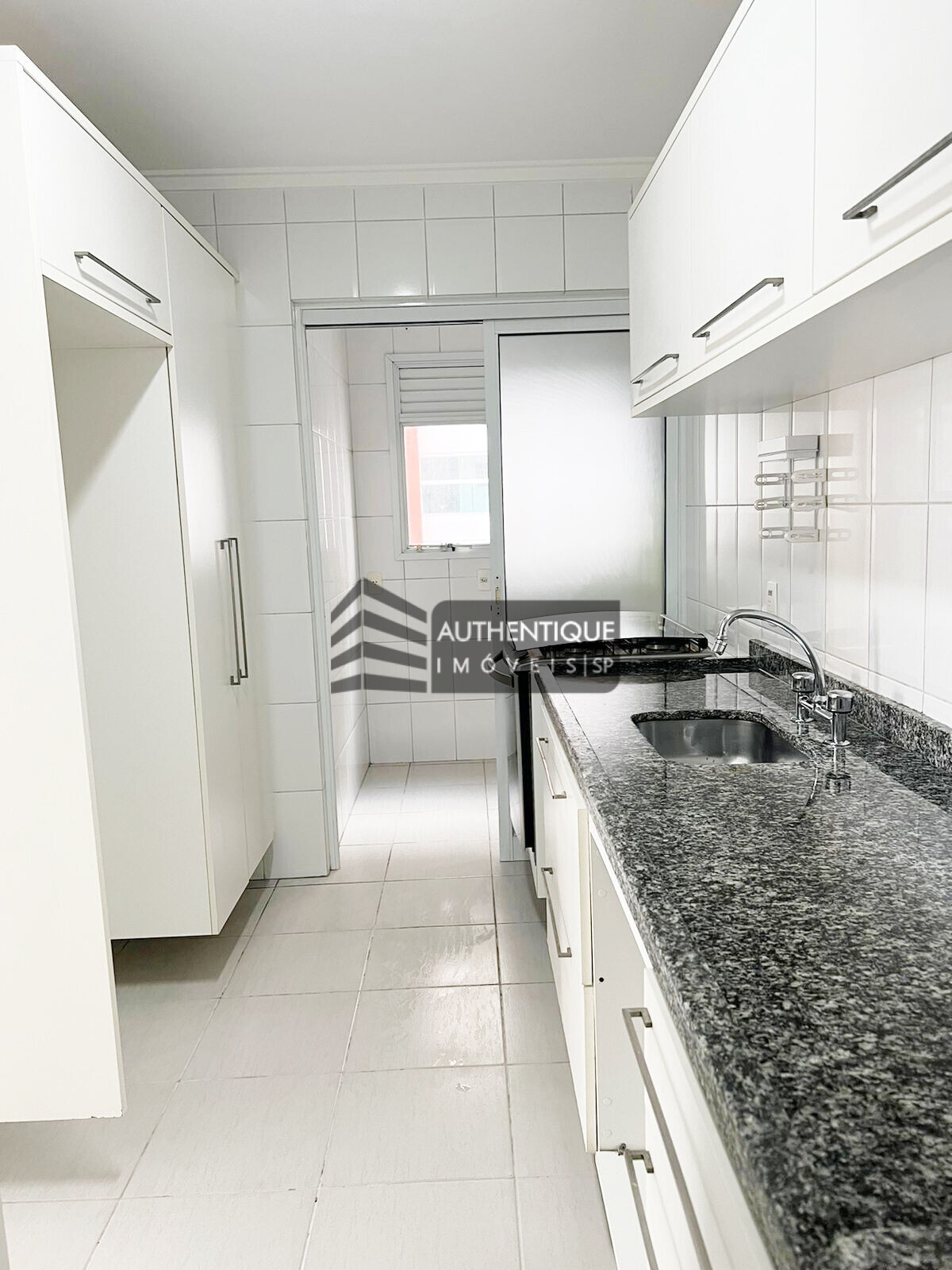 Apartamento à venda com 3 quartos, 107m² - Foto 8