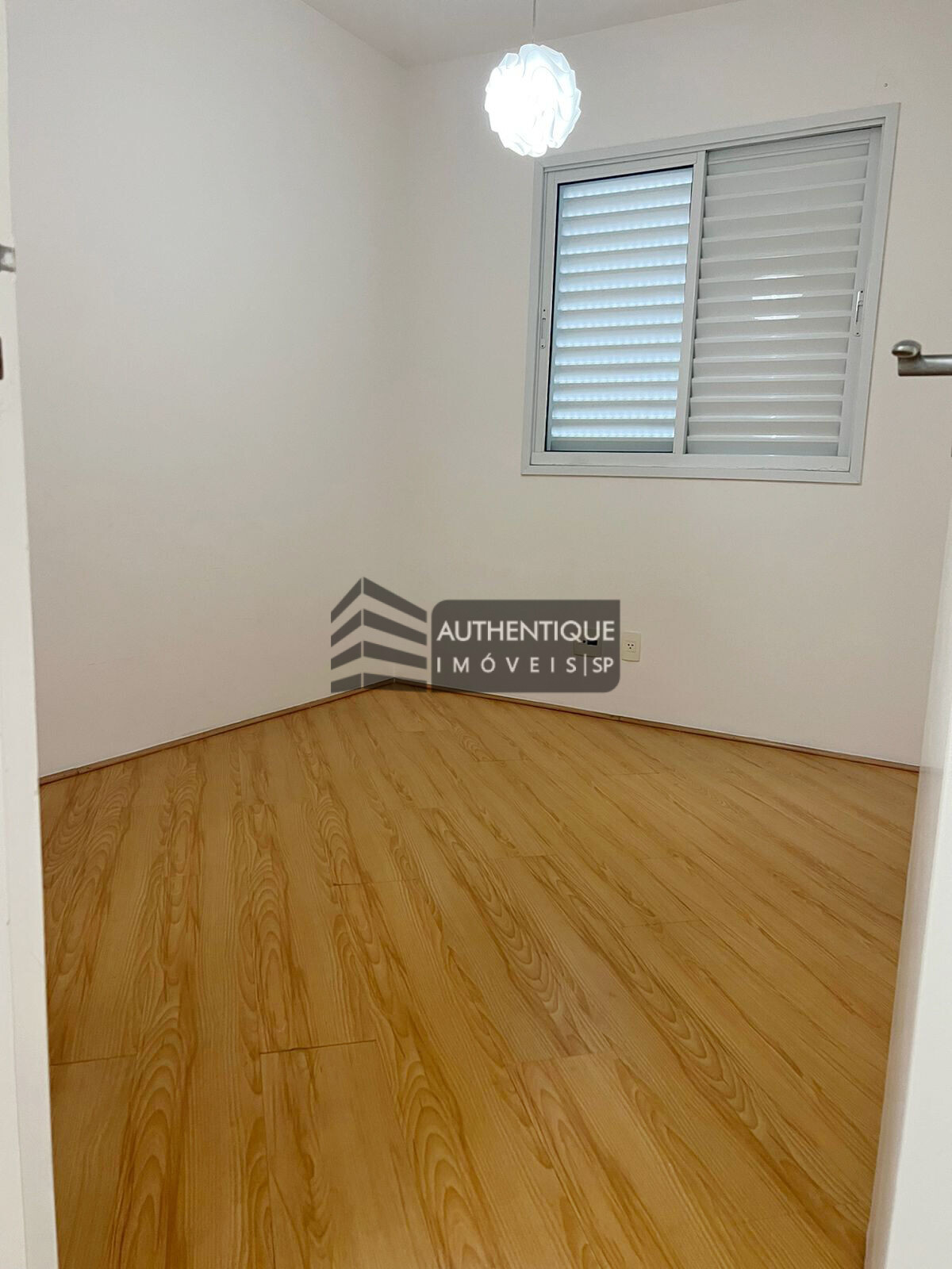 Apartamento à venda com 3 quartos, 107m² - Foto 13