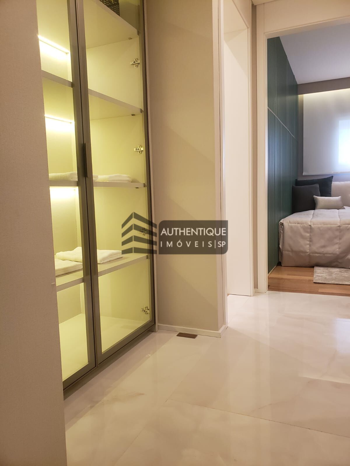 Apartamento à venda com 4 quartos, 159m² - Foto 17