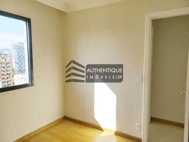 Apartamento à venda com 2 quartos, 70m² - Foto 17