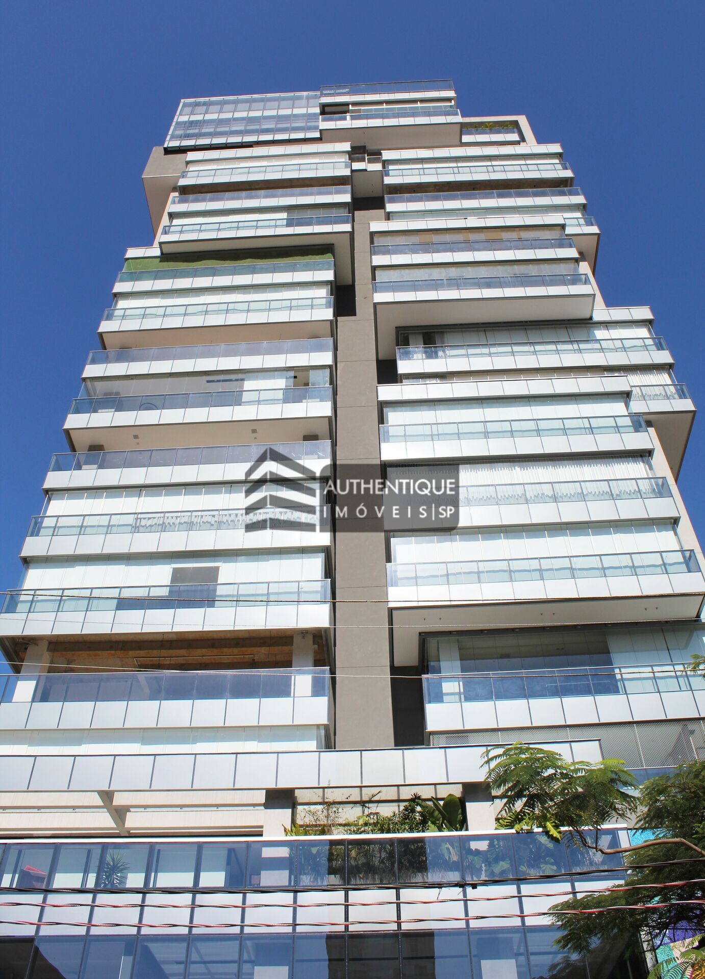 Apartamento à Venda Com 3 Quartos, 181m², 01281-1225558