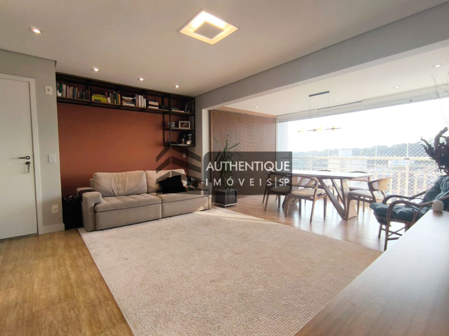 Apartamento à venda com 3 quartos, 95m² - Foto 2