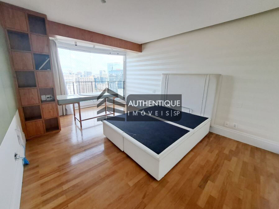 Apartamento à venda com 4 quartos, 223m² - Foto 14