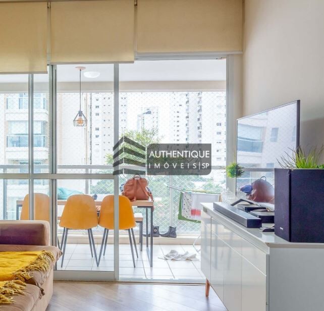 Apartamento à venda com 2 quartos, 72m² - Foto 1