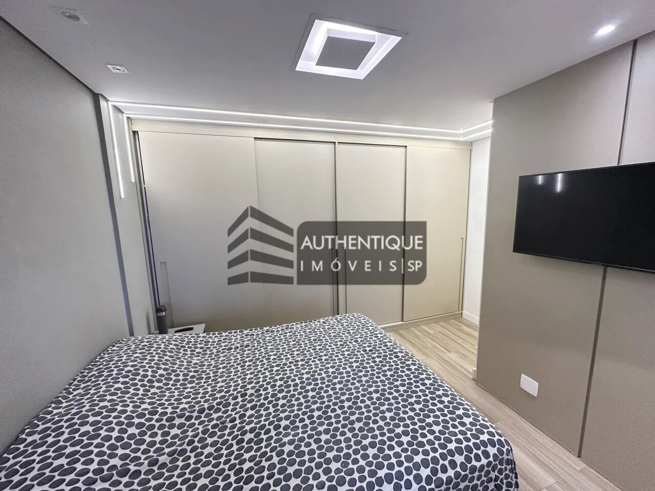 Apartamento à venda com 3 quartos, 95m² - Foto 9