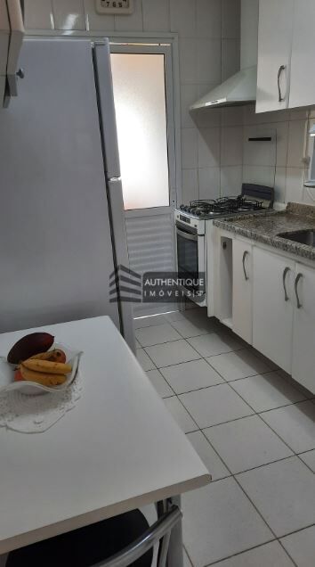 Apartamento à venda com 3 quartos, 94m² - Foto 8