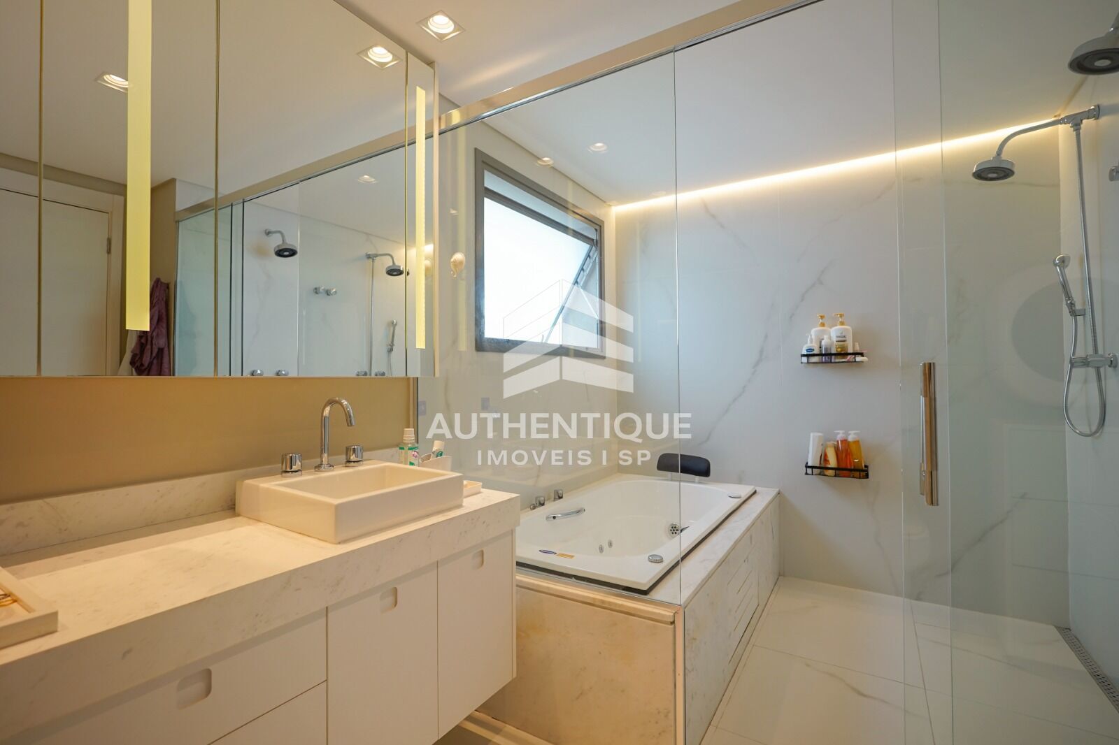 Apartamento, 3 quartos, 244 m² - Foto 37
