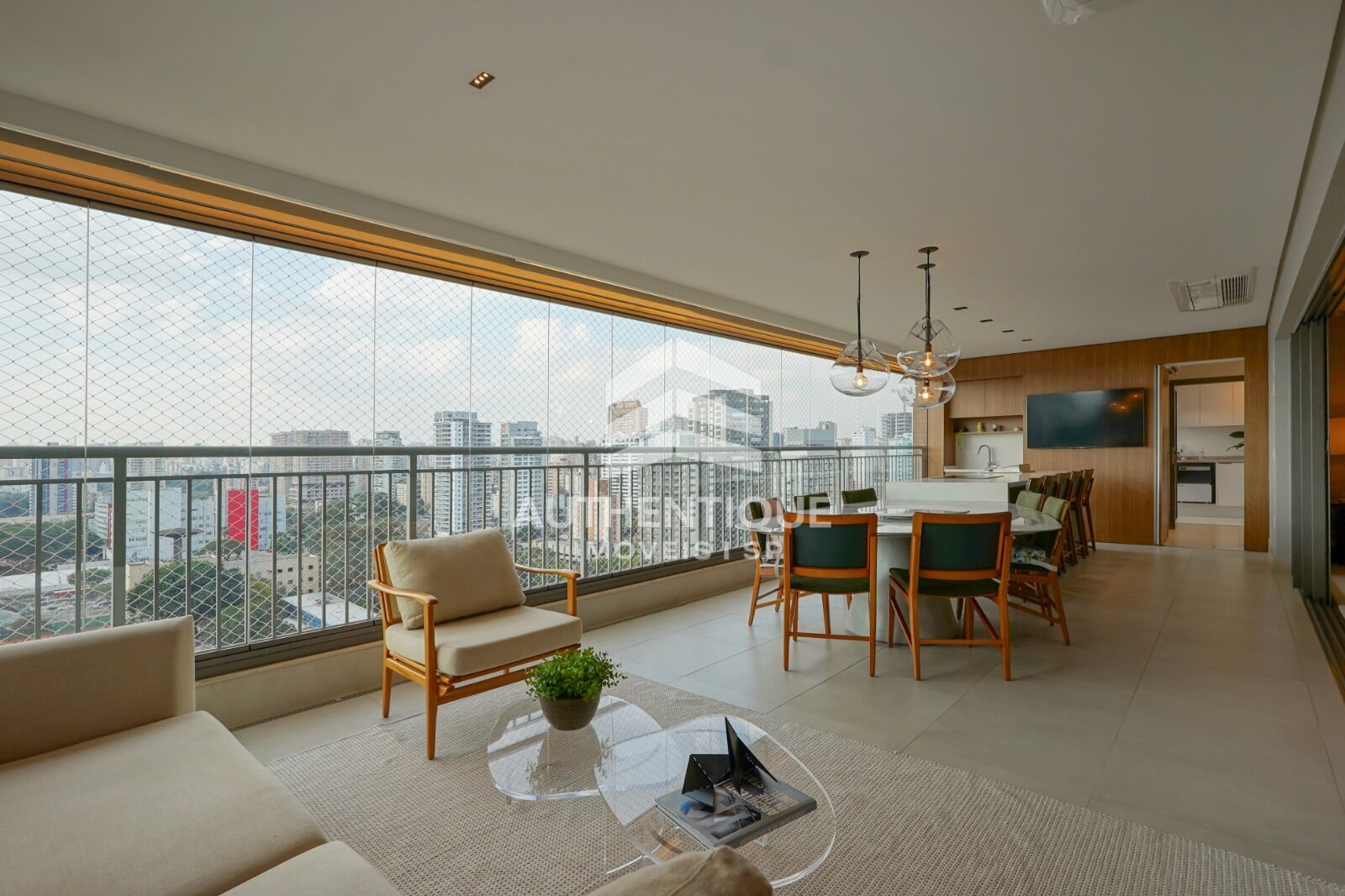 Apartamento, 3 quartos, 244 m² - Foto 1