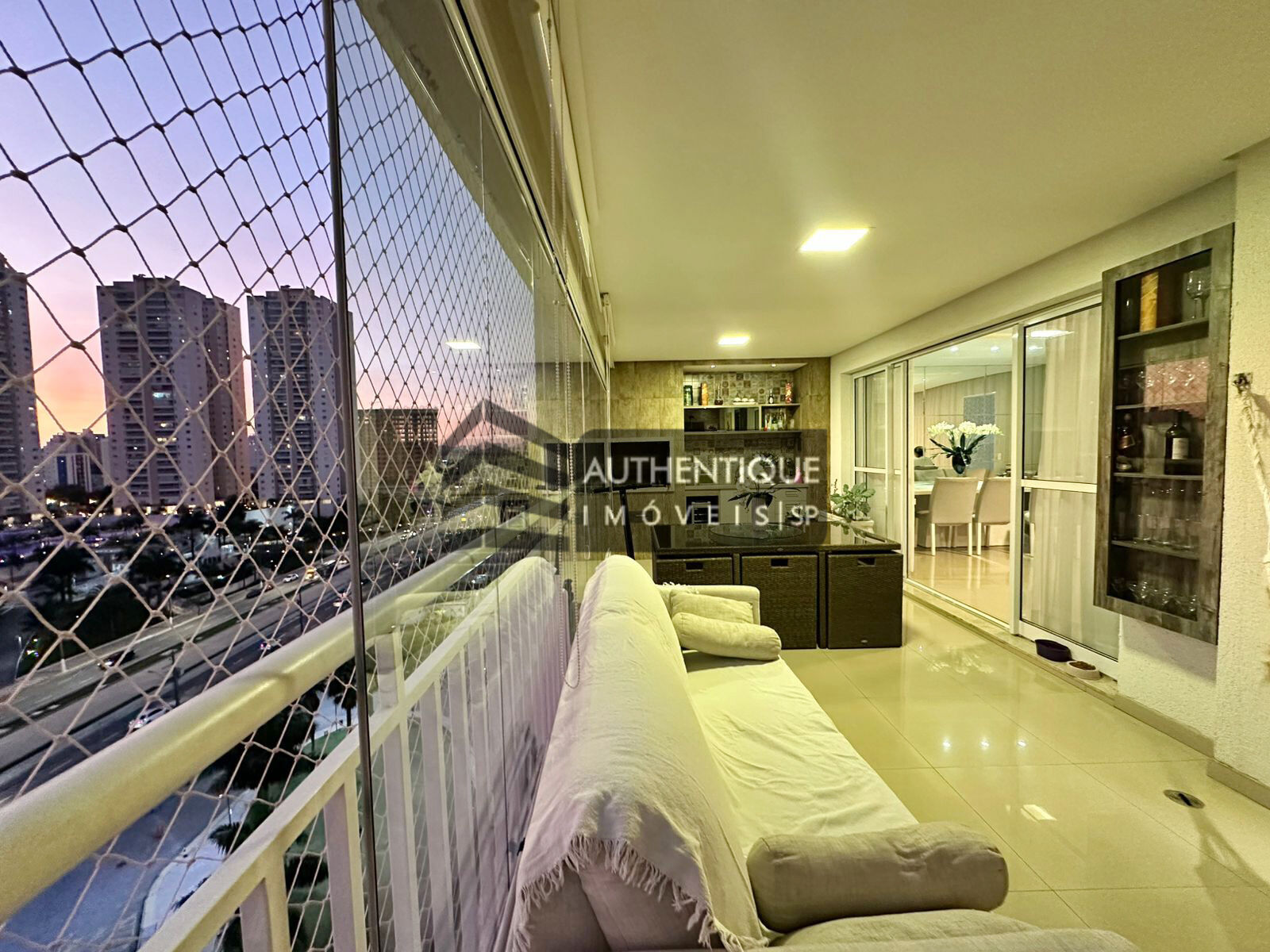 Apartamento, 3 quartos, 155 m² - Foto 1