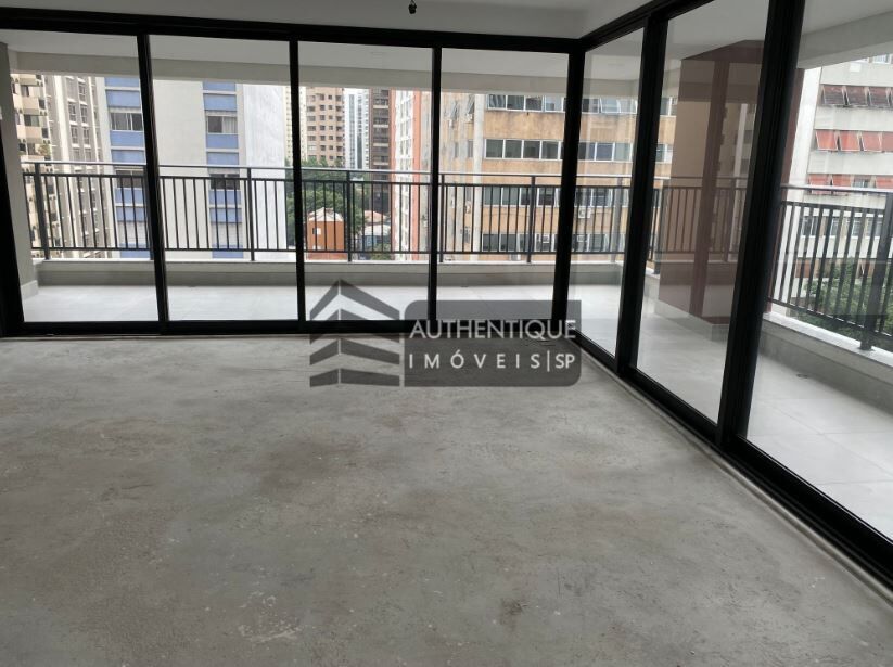 Apartamento à venda com 3 quartos, 147m² - Foto 1