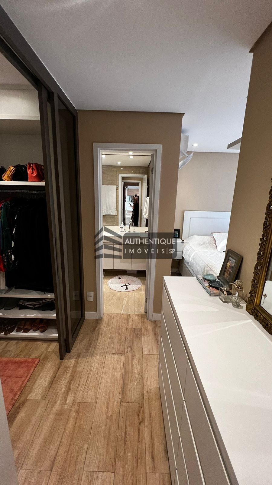 Apartamento à venda com 3 quartos, 133m² - Foto 17