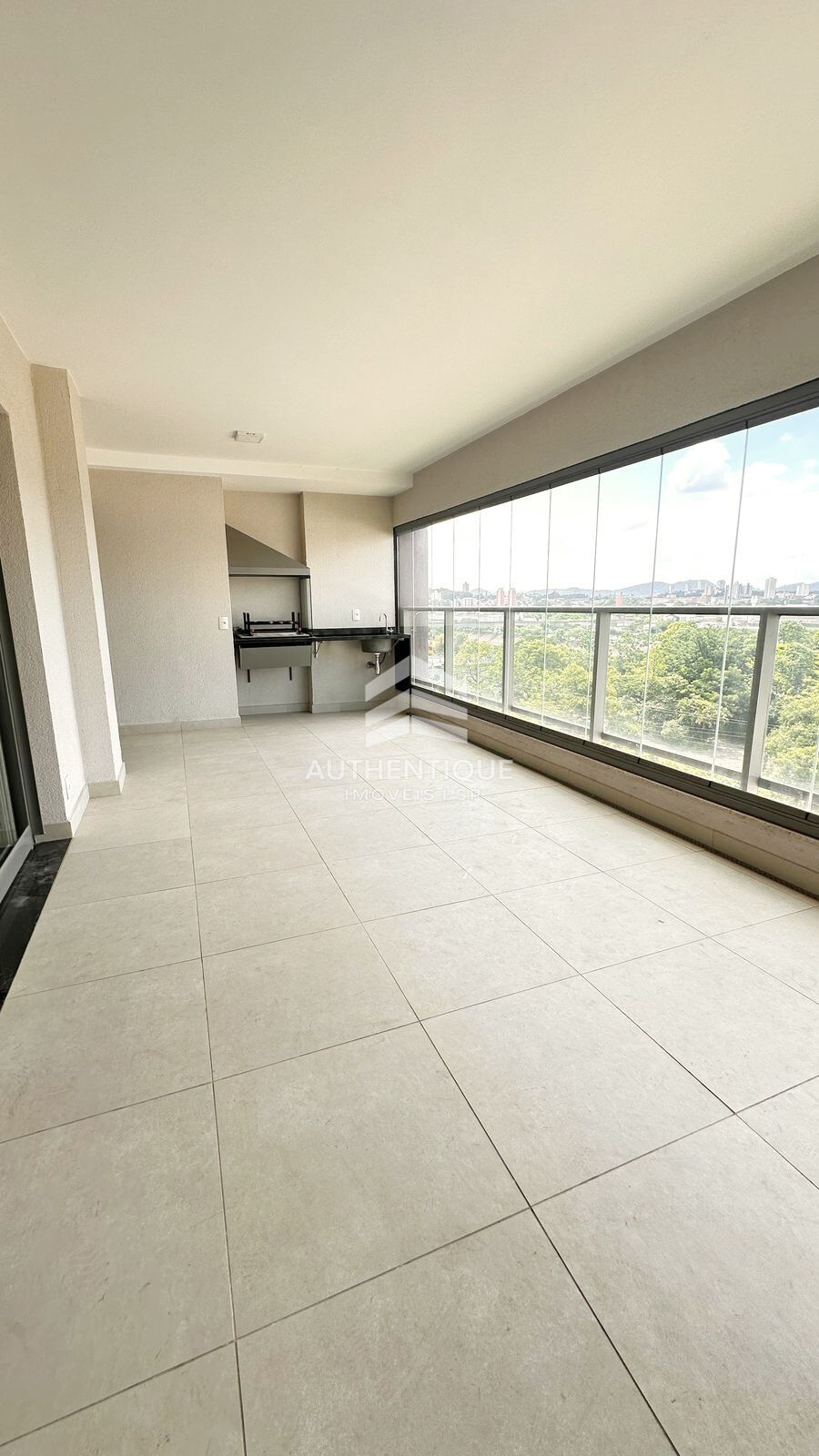 Apartamento, 3 quartos, 115 m² - Foto 1