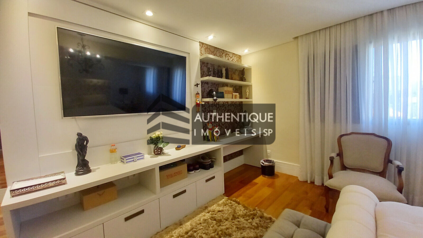 Apartamento à venda com 4 quartos, 212m² - Foto 32