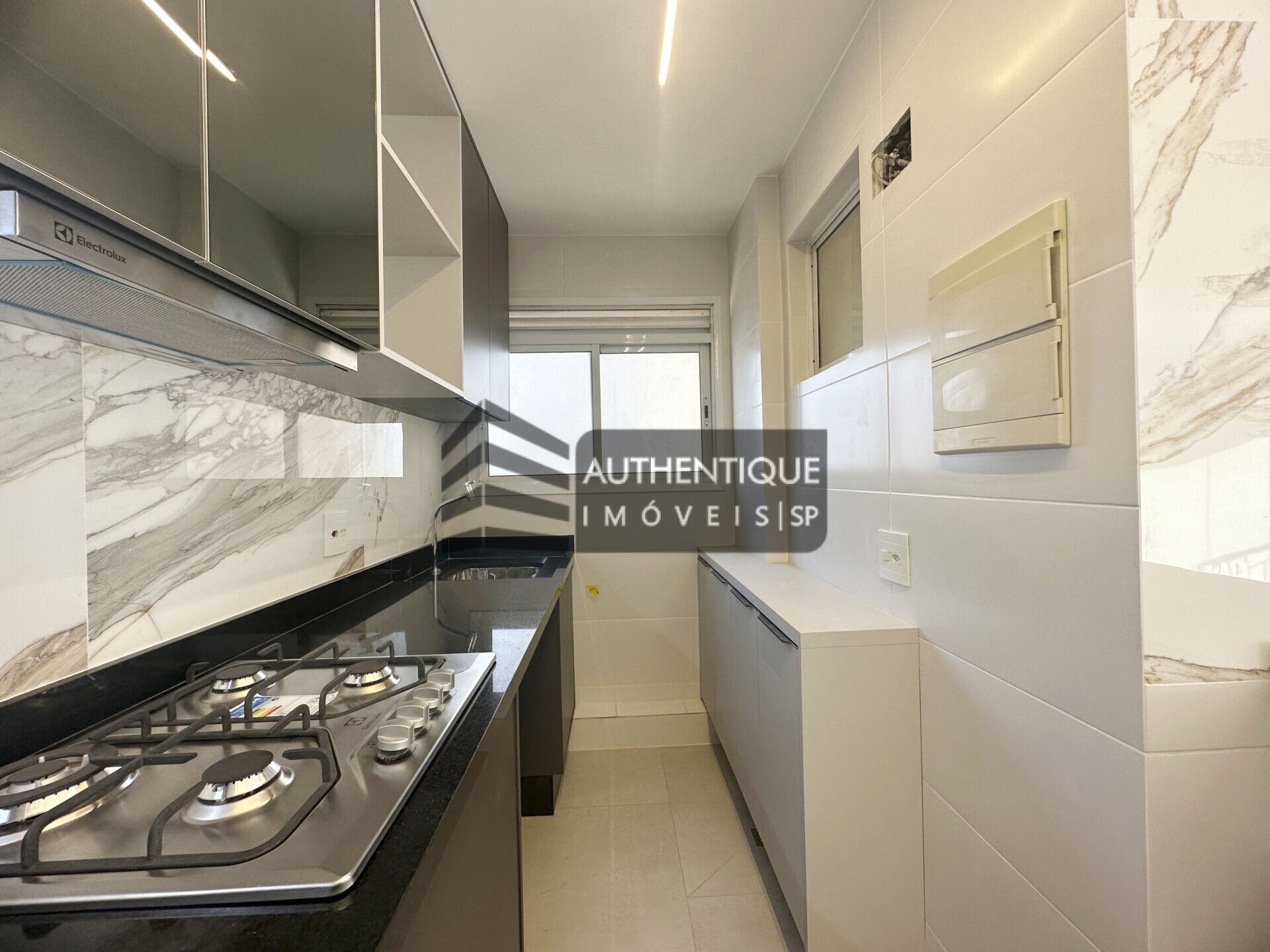 Apartamento à venda com 2 quartos, 78m² - Foto 16