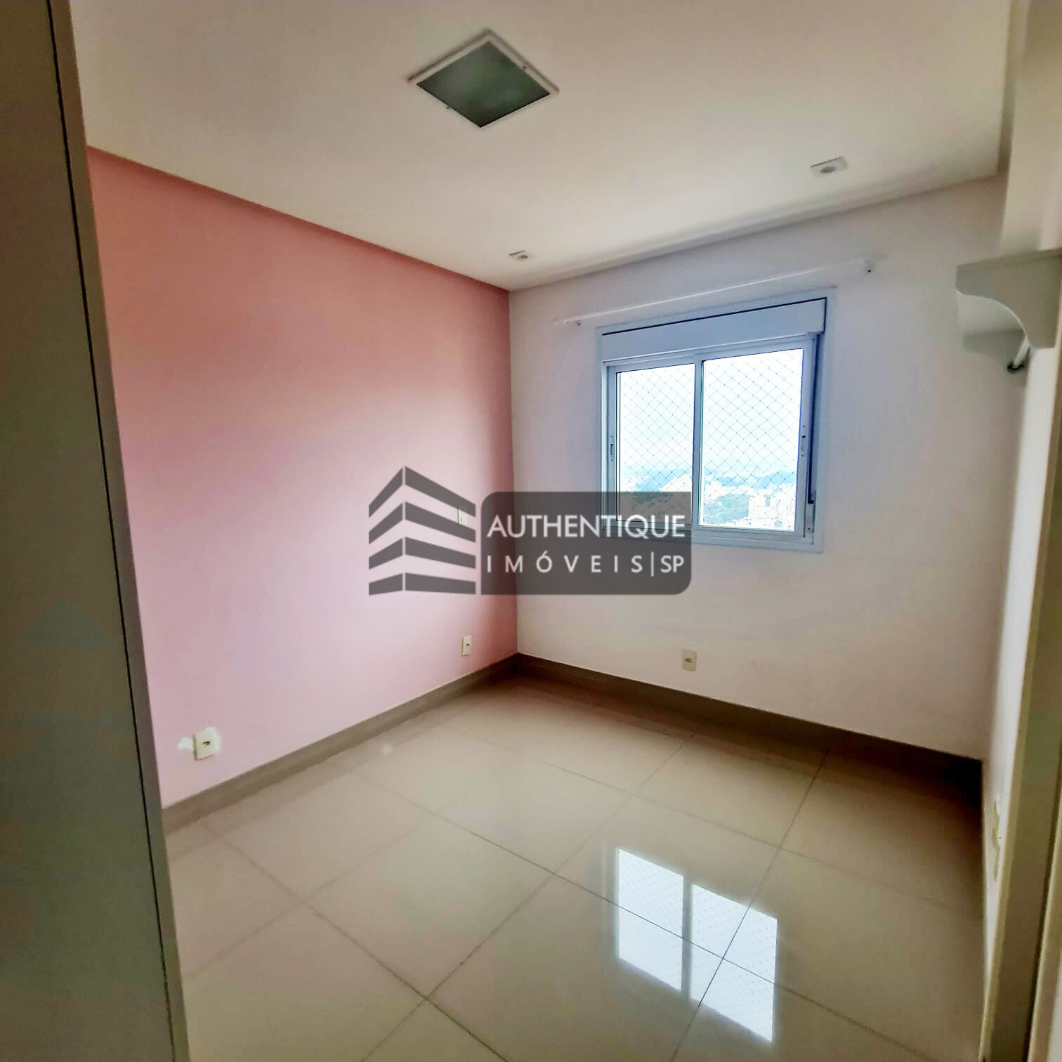 Apartamento para alugar com 2 quartos, 104m² - Foto 20